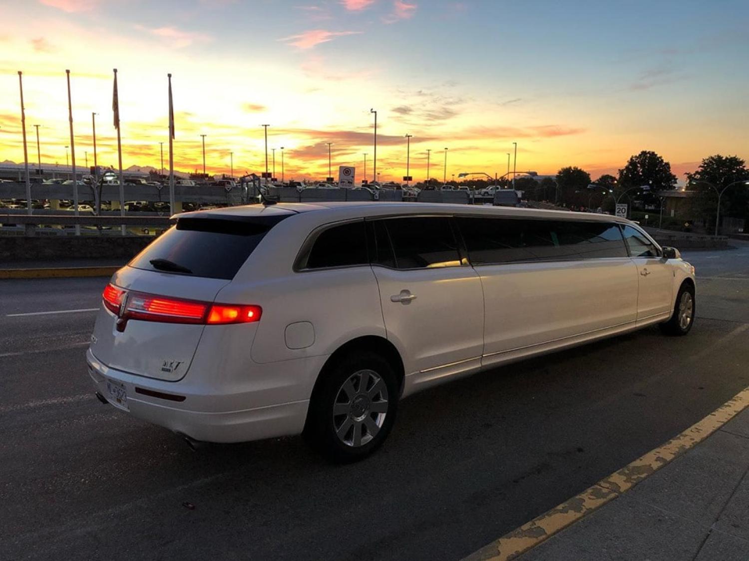 Hourly Limo Services For Special Occasions